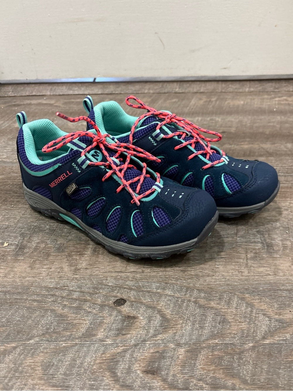 Merrell Girls Chameleon Waterproof Low Lace Hiking Shoes Size 3.5W New W/O Box
